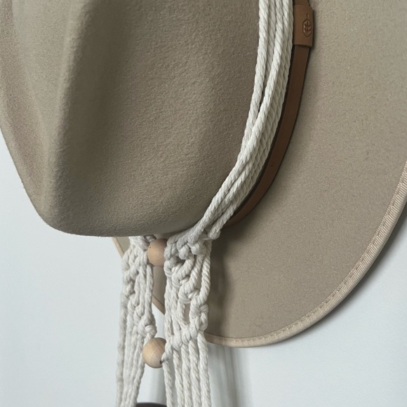 Hat decor - Picture 4 of 6